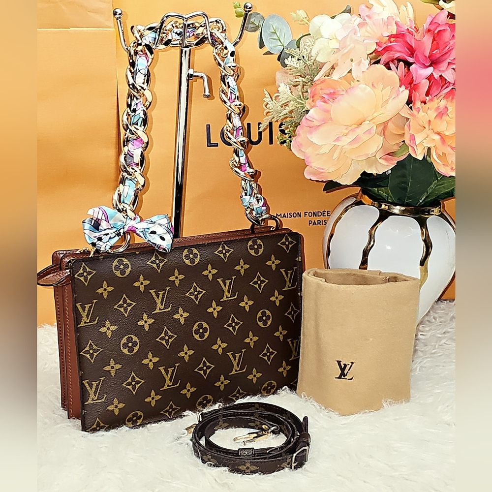 Louis Vuitton Brown Monogram Crossbody Bag - Picture 15 of 16